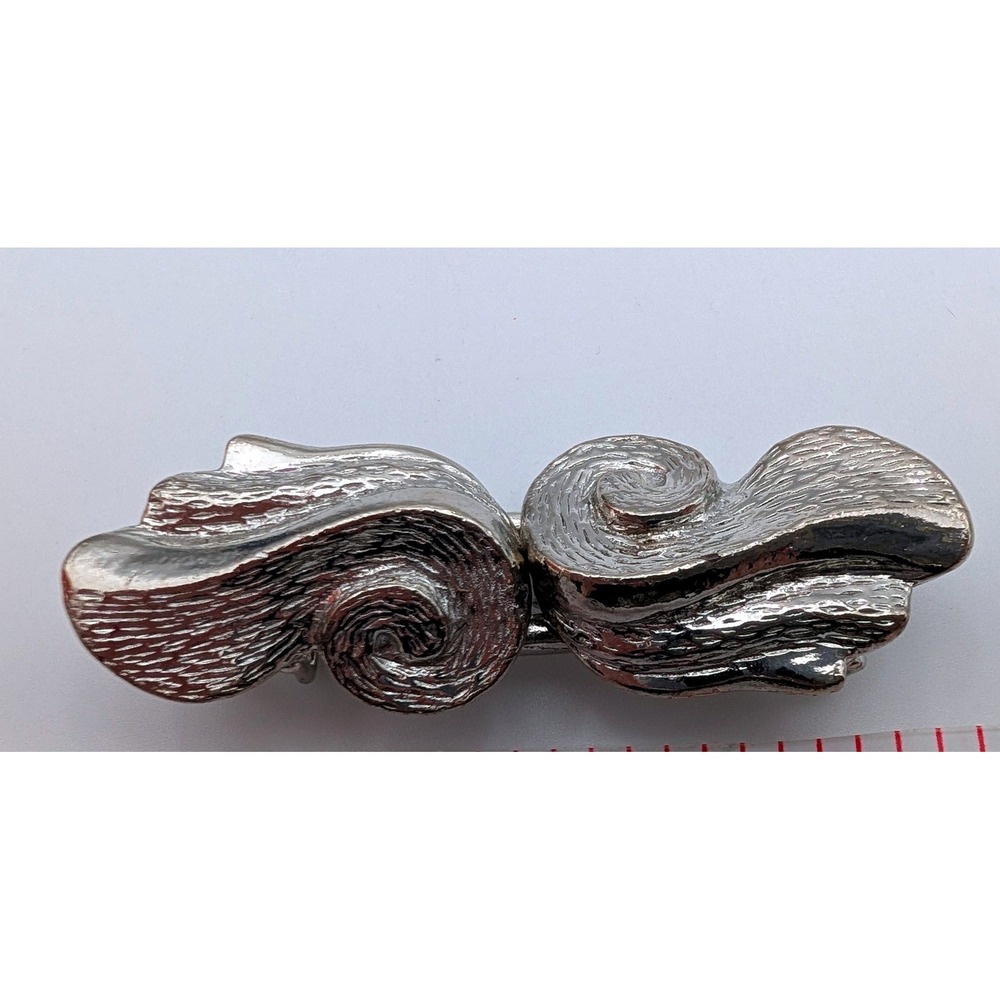 Vintage 1974 MIM di N Silver Tone Modernist Swirl Shell Belt Buckle Clasp